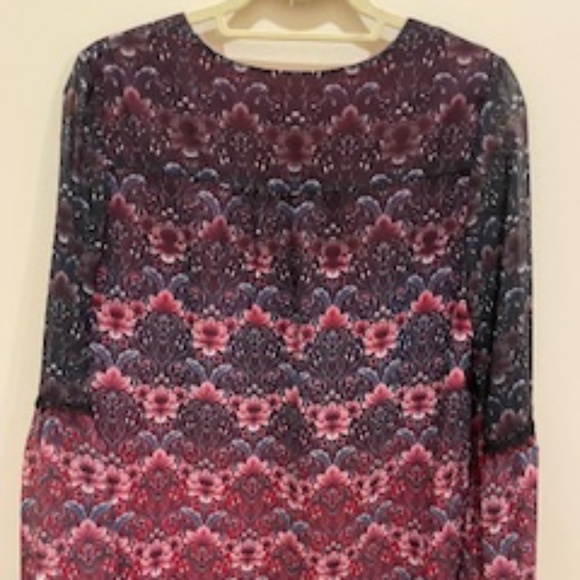 Nanette Lepore LongSleeve Top. Size Medium - Picture 5 of 7